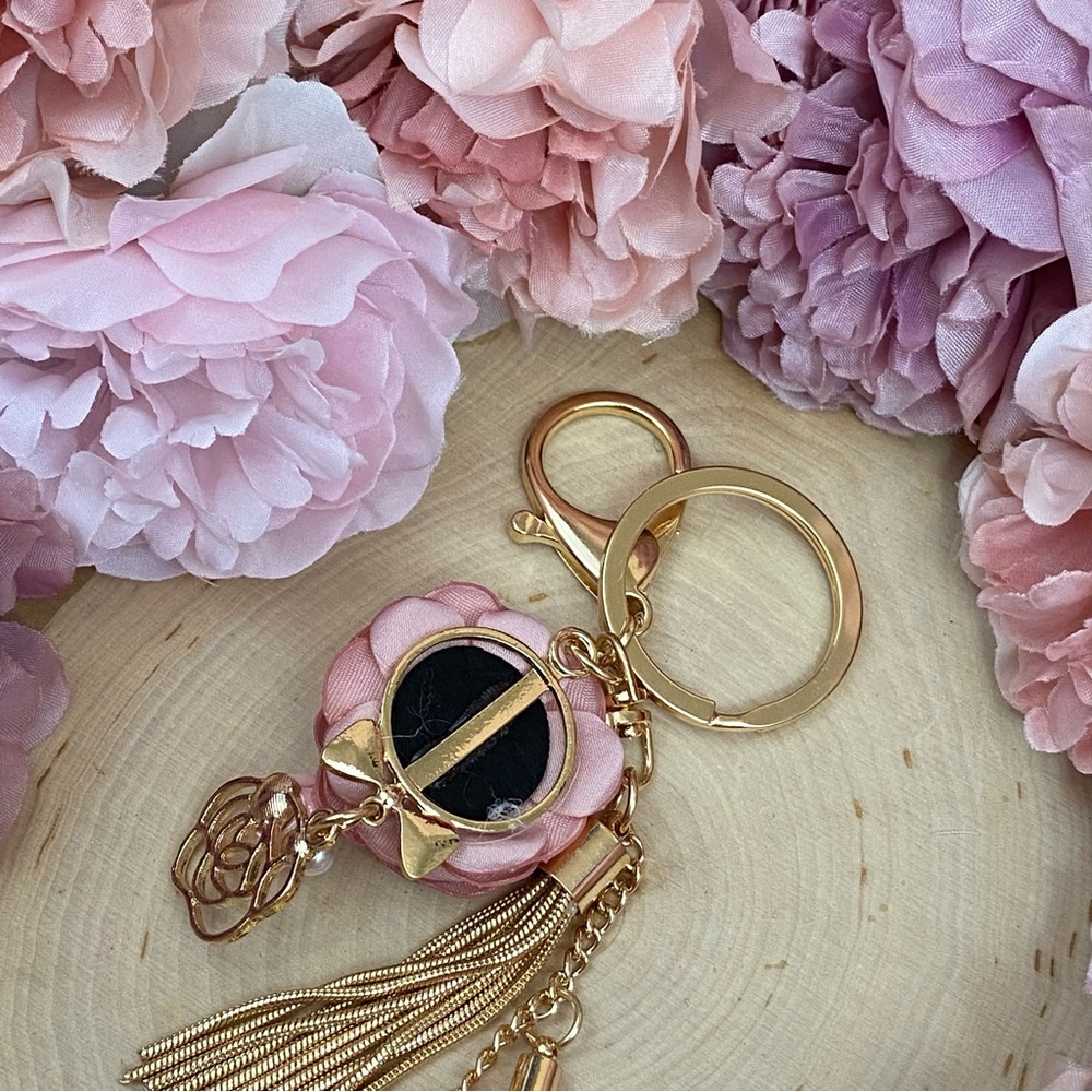 Pink Flower Gold Fringe Pearl Keychain Charm - Picture 11 of 13